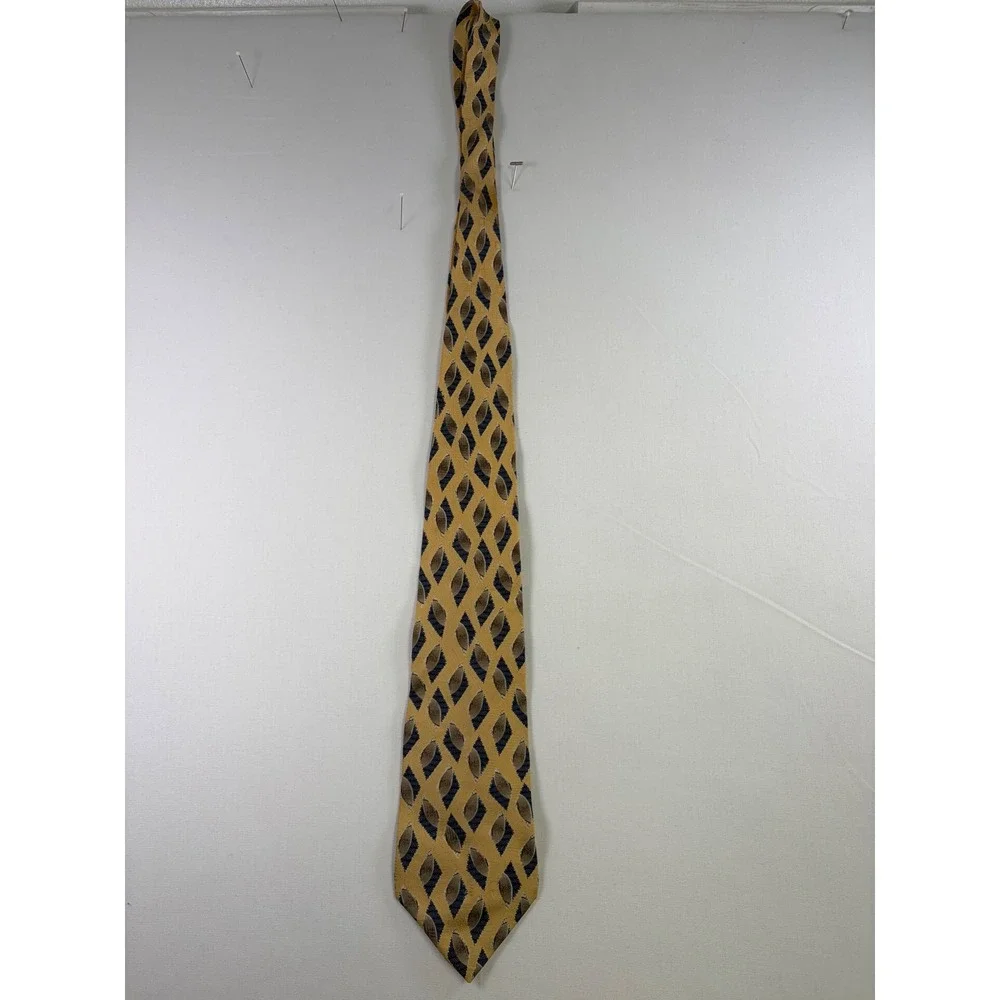 Peter Thomas by Superba Mens Silk Tie Gold Navy Blue Geometric Diamond Pattern